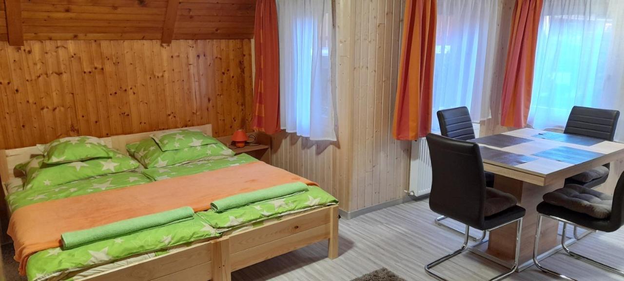 Mosonmagyaróvár Keri Apartman מראה חיצוני תמונה