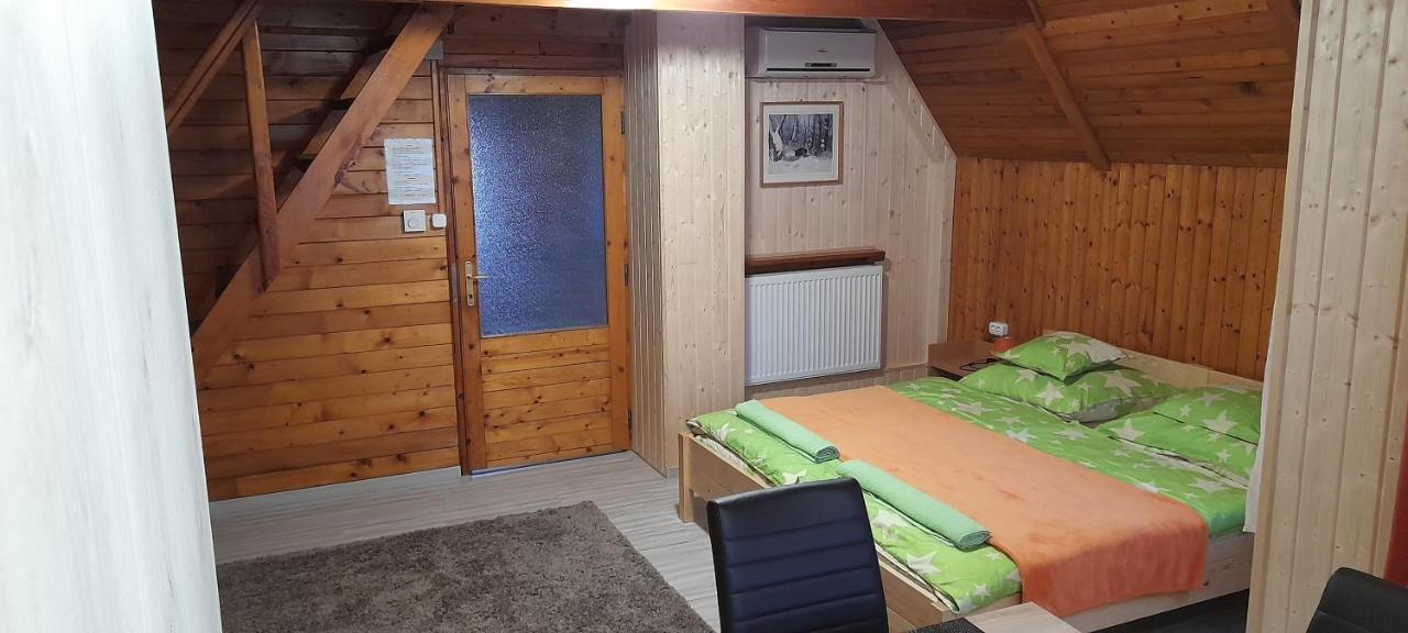 Mosonmagyaróvár Keri Apartman מראה חיצוני תמונה
