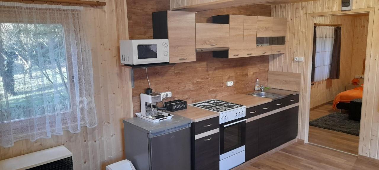 Mosonmagyaróvár Keri Apartman מראה חיצוני תמונה