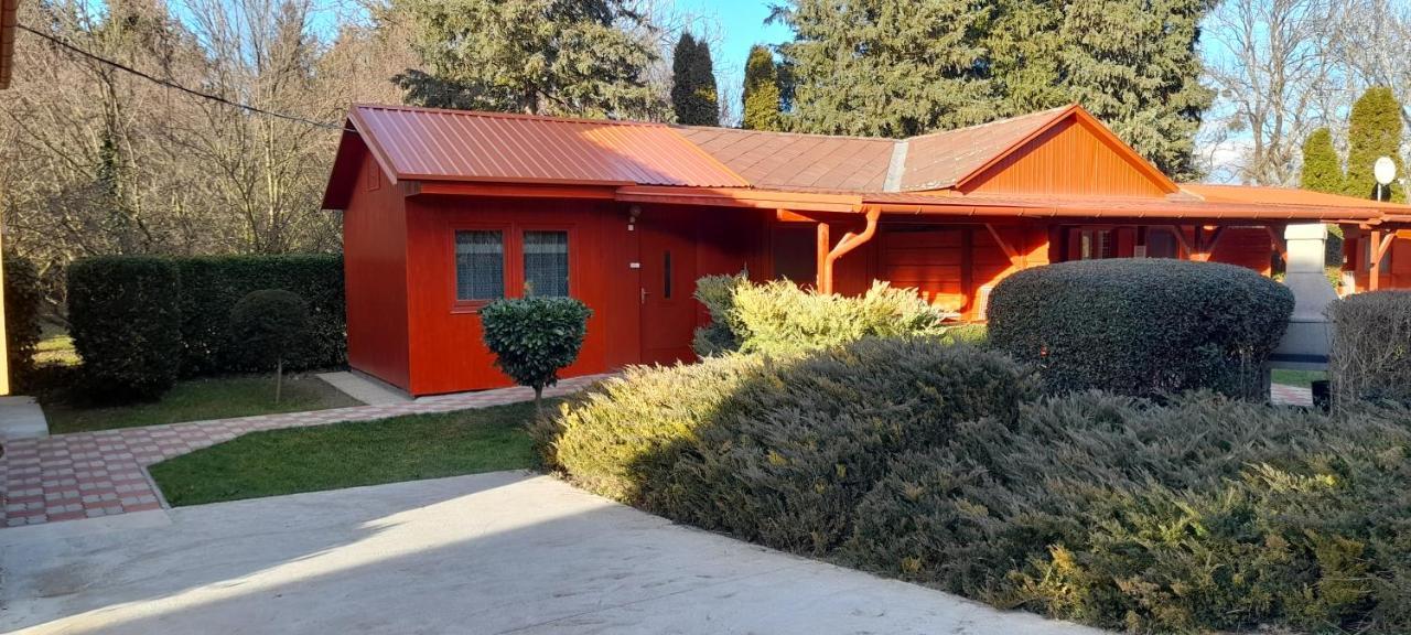 Mosonmagyaróvár Keri Apartman מראה חיצוני תמונה