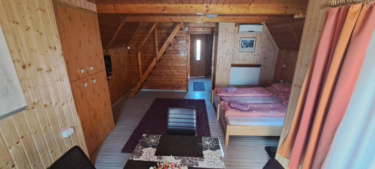 Mosonmagyaróvár Keri Apartman מראה חיצוני תמונה