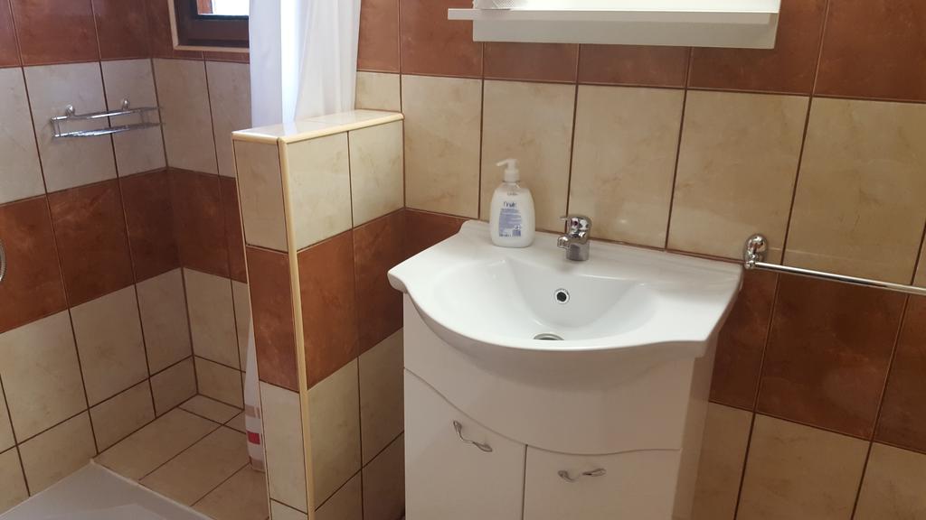Mosonmagyaróvár Keri Apartman מראה חיצוני תמונה