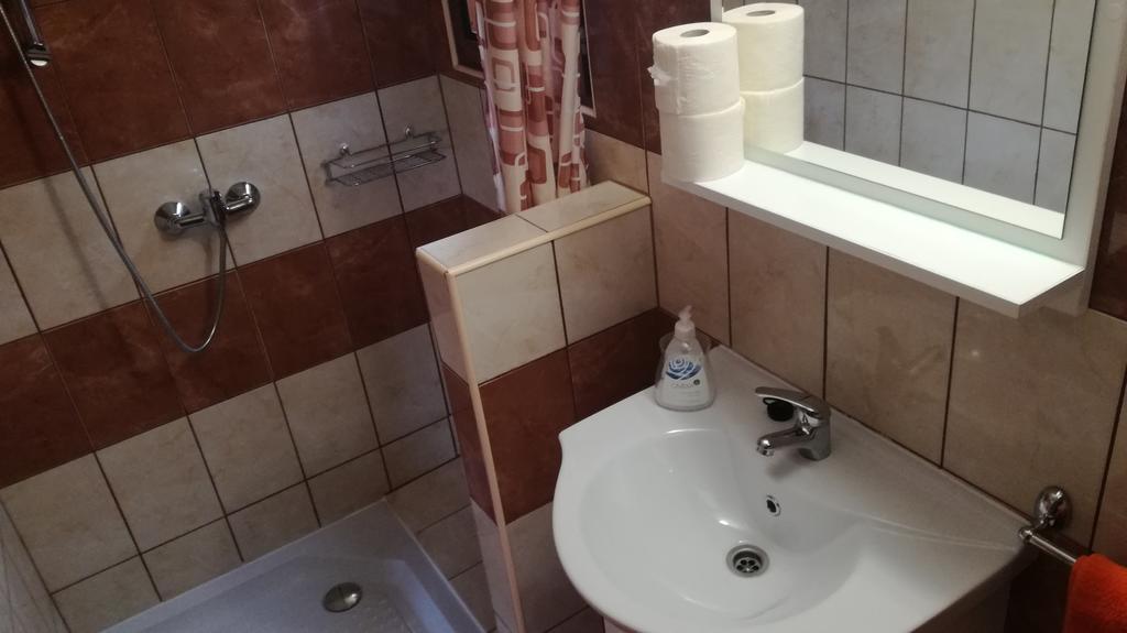 Mosonmagyaróvár Keri Apartman מראה חיצוני תמונה